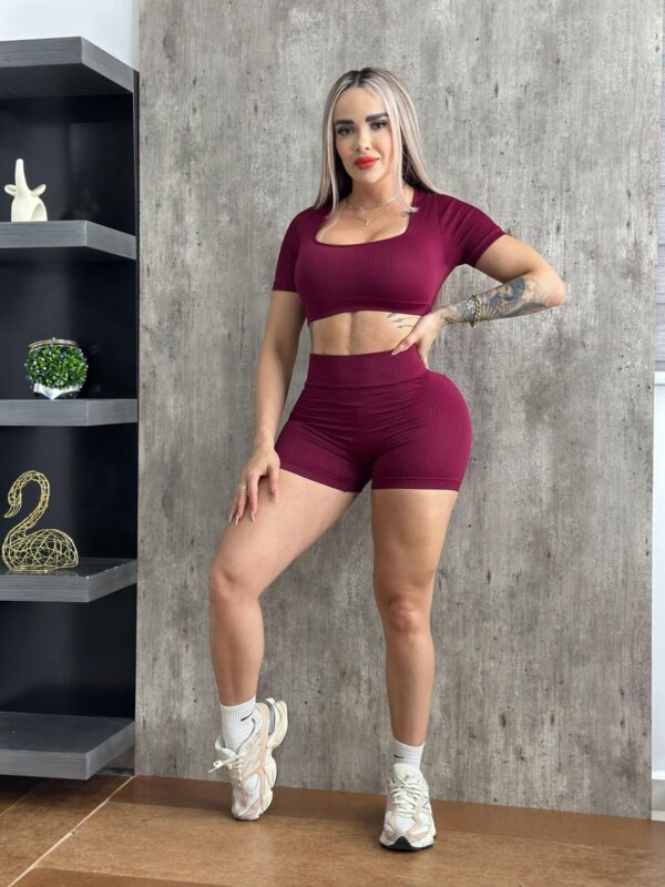 Conjunto deportivo Lilieth - Image 3
